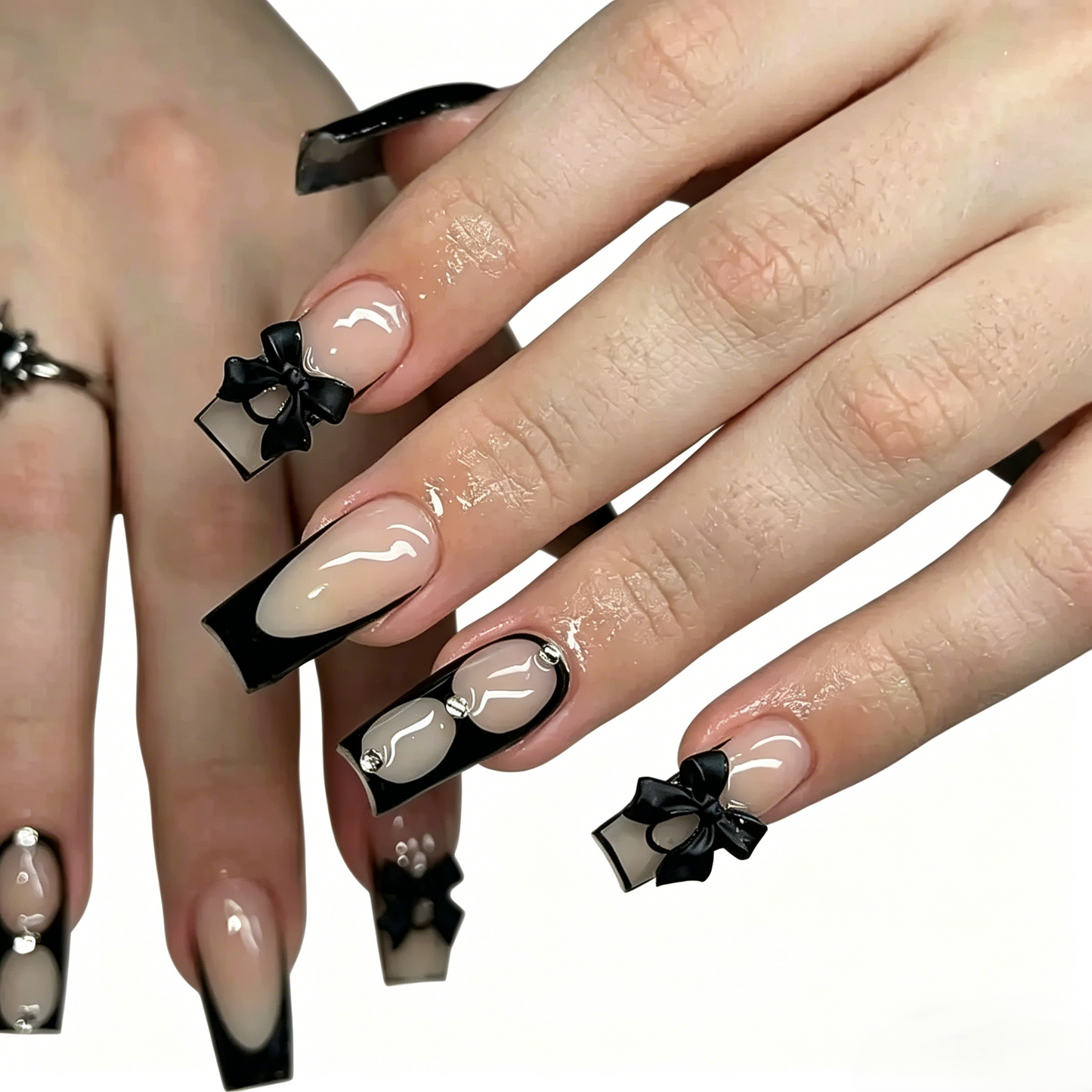 Black French Tip Press-On Nails – Bow Design, 24pcs