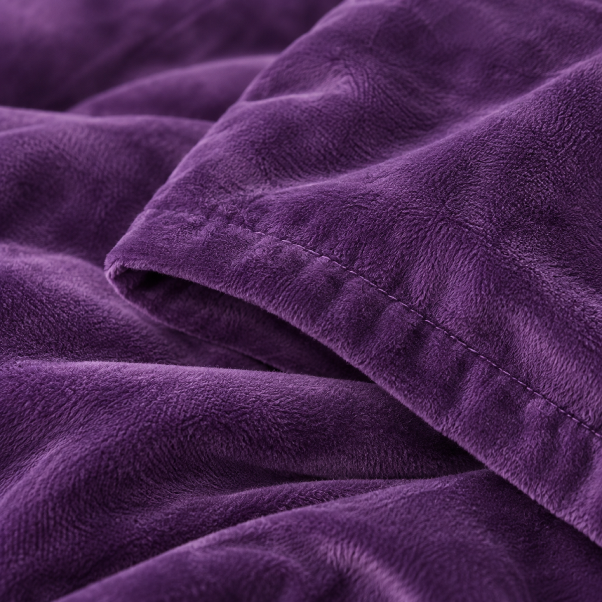 Velvet 3-Piece Duvet Cover Set, Purple — detail
