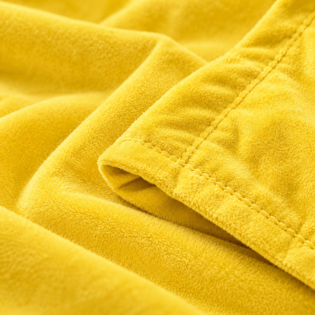 Velvet 3-Piece Duvet Cover Set, Yellow — detail