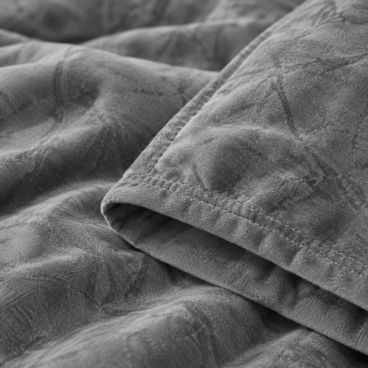 Velvet 3-Piece Duvet Cover Set, Smoke Grey — detail