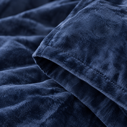 Velvet 3-Piece Duvet Cover Set, Navy Blue — detail