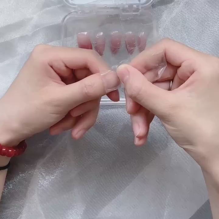 Pink Gradient Press-On Nails – Luxury Style, 10pcs · wear test
